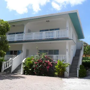Divers Bed & Breakfast Beau Vallon (Mahe)
